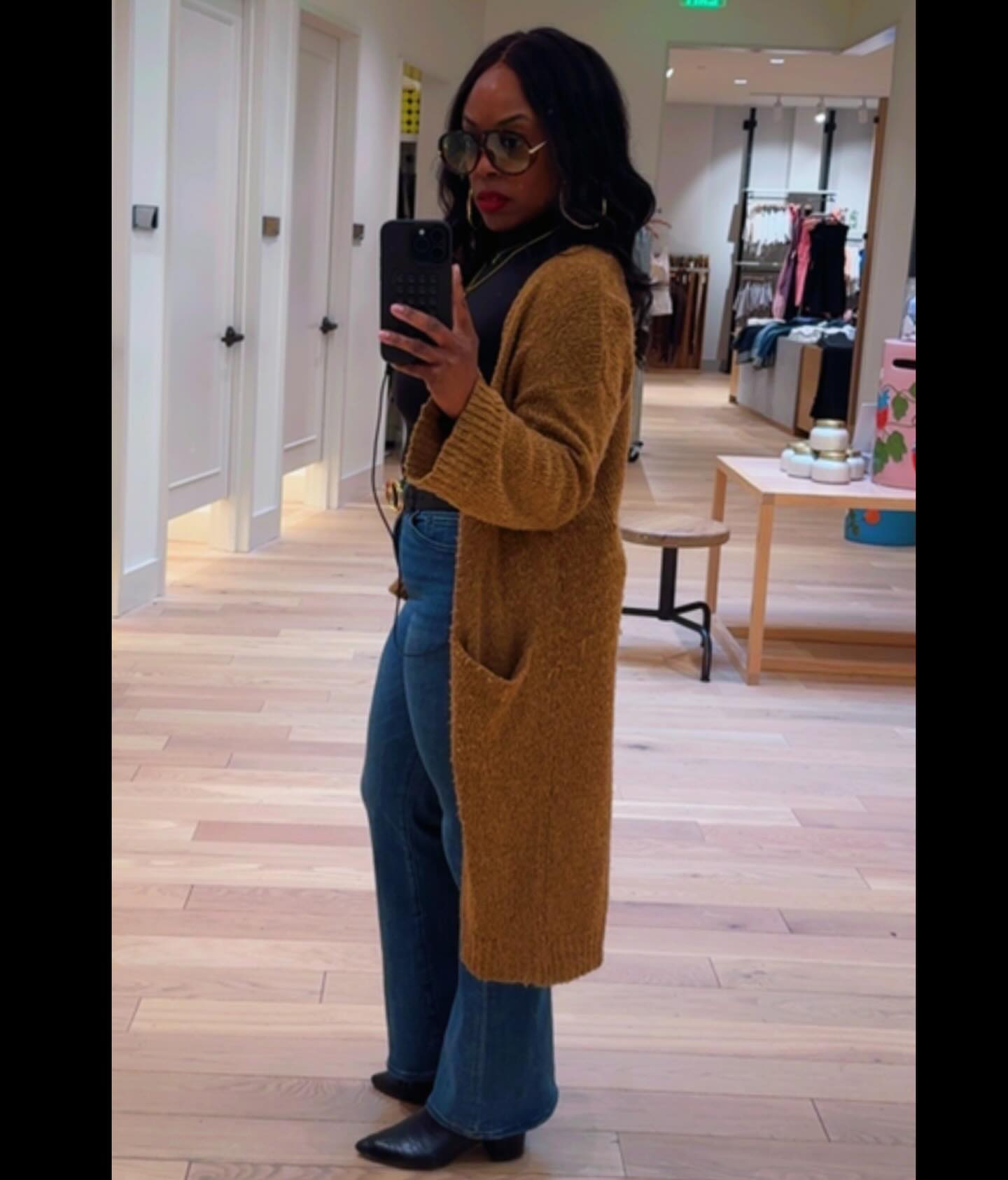 Just a quick mirror selfie for the one time #fashionstyledetroit