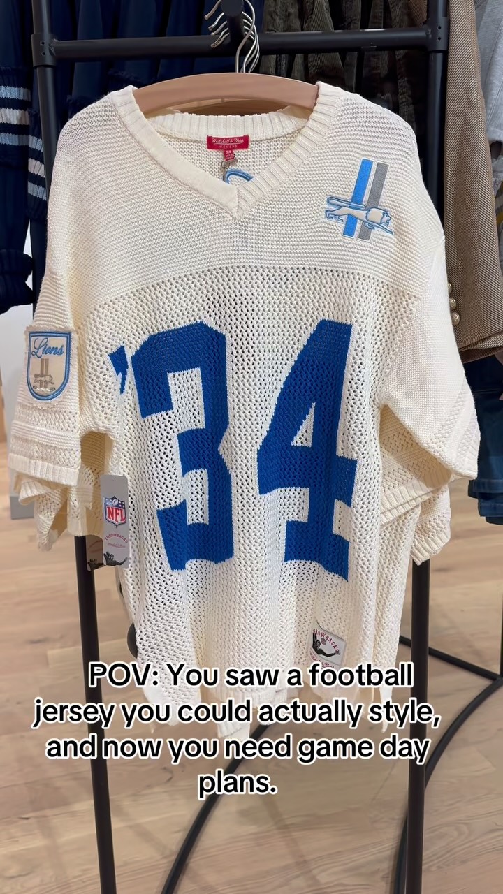 The game day outfit is coming together. Now somebody just needs to invite me to the game. #fashionstyledetroit #detroitlions #anthropologie